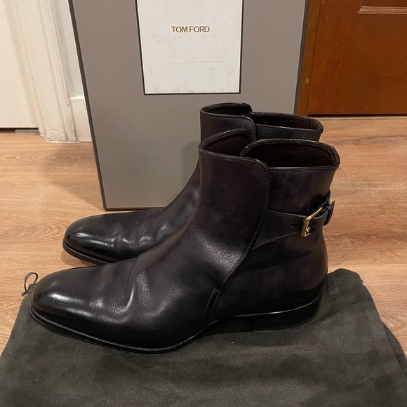 Size 9- Authentic Tom Ford Leather Boots with box and cover - Picture 3 of 10